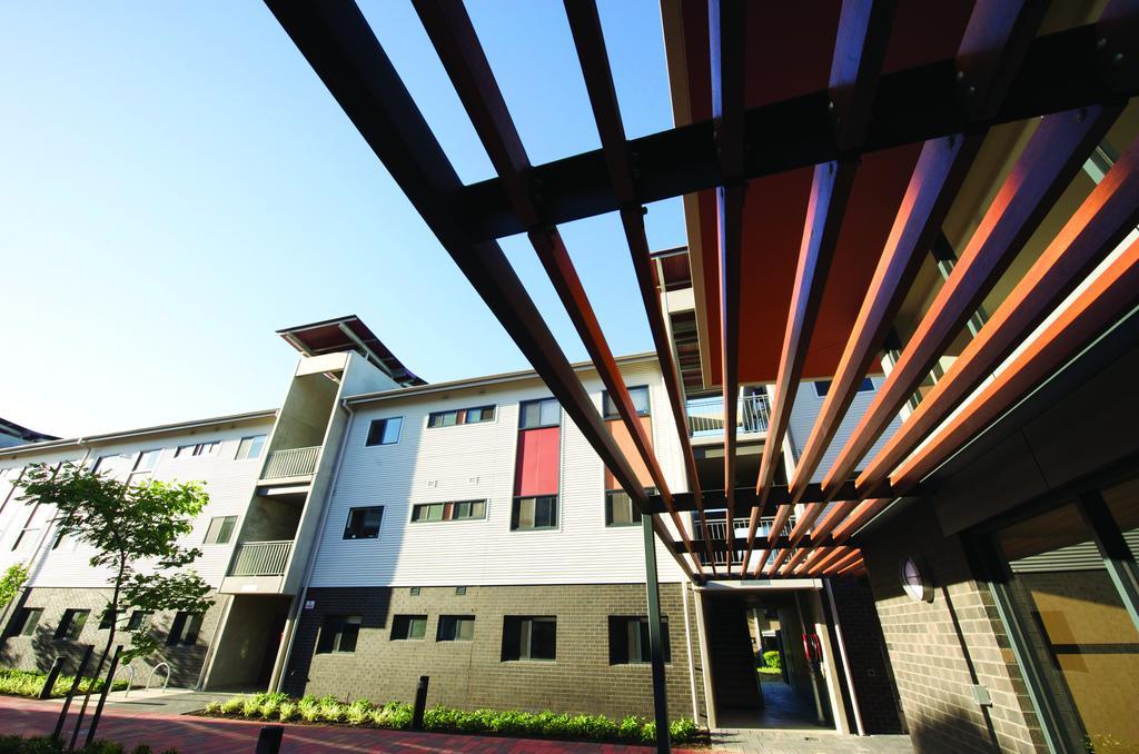 อีซียู วิลเลจ เมาท์ลอว์ลีย์ Hostel เพิร์ท ภายนอก รูปภาพ